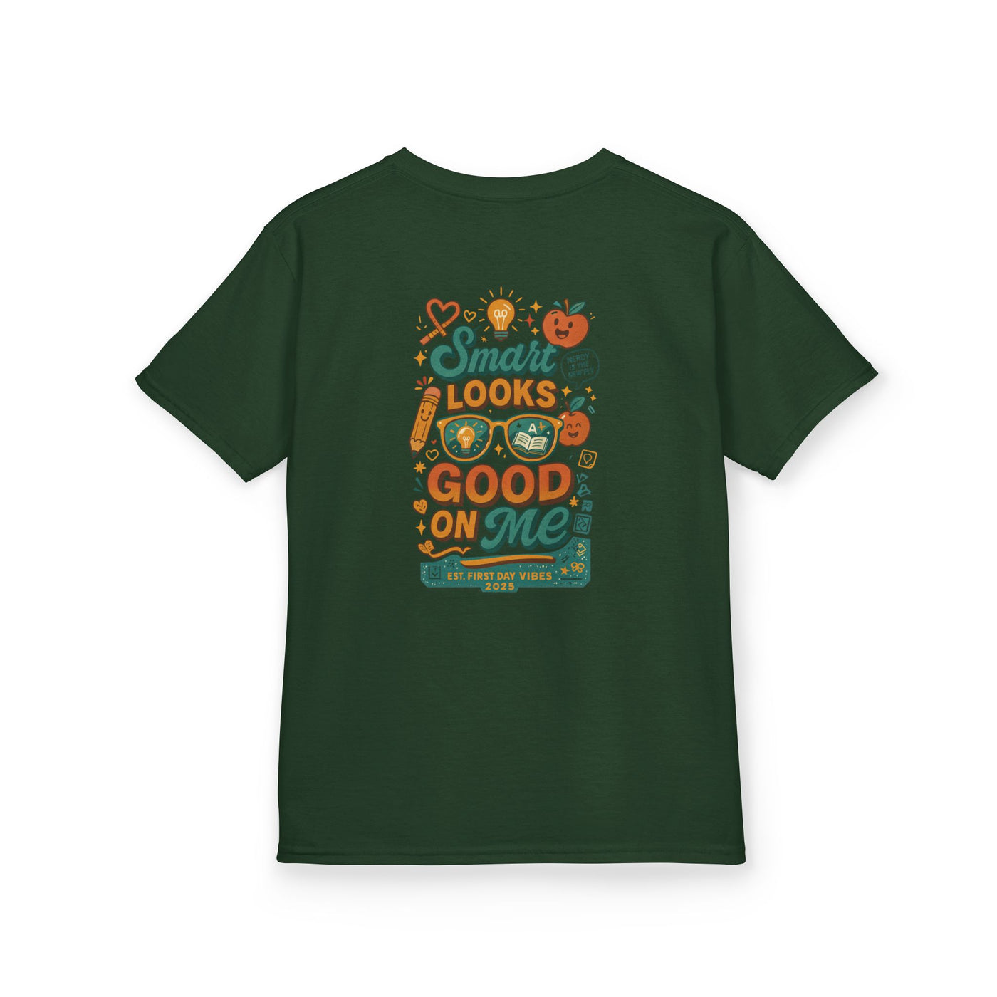 Green kids tee with "Smart Looks Good On Me" graphic, perfect for back-to-school motivation and confidence.